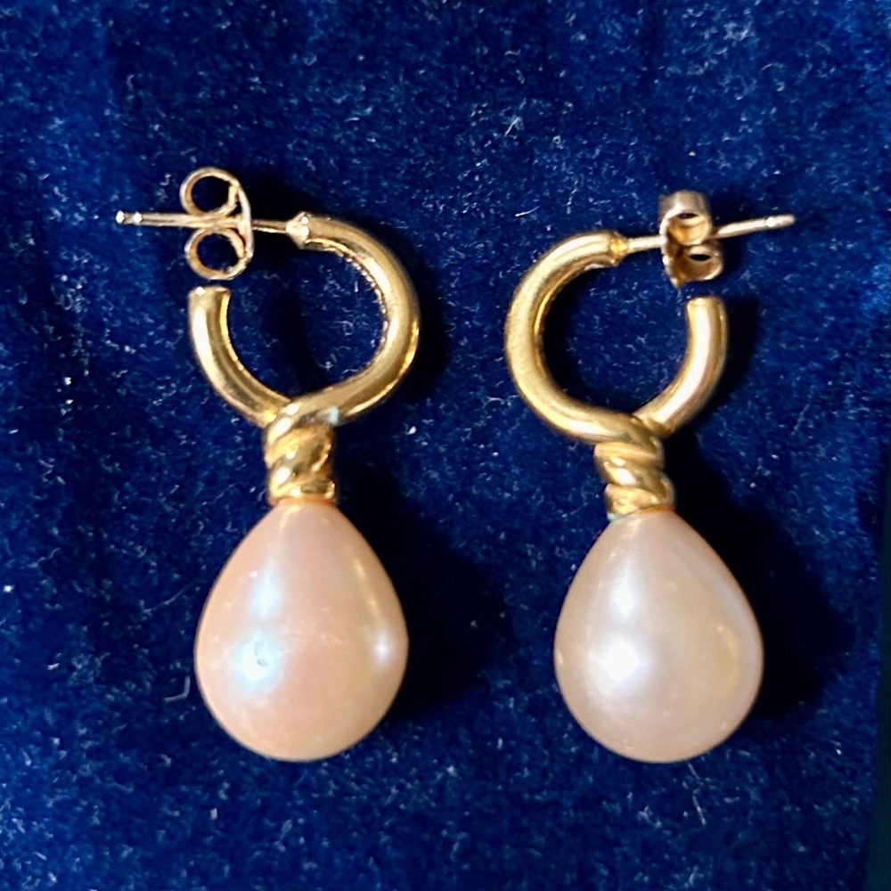 Gold and Cream Pearl Hoop Earrings
